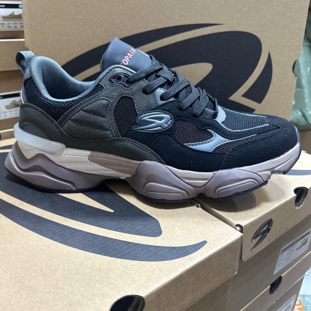 Кроссовки EOPAIA / 43 / black